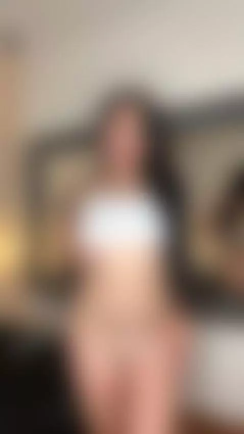 Bailemos un rato 👸🏻 by alailaevans