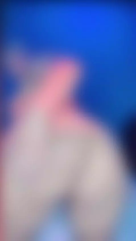 I'm online now 😍🥵 by vanessakalo