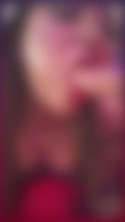 I am a fantasy ready to come true. by vanessakalo