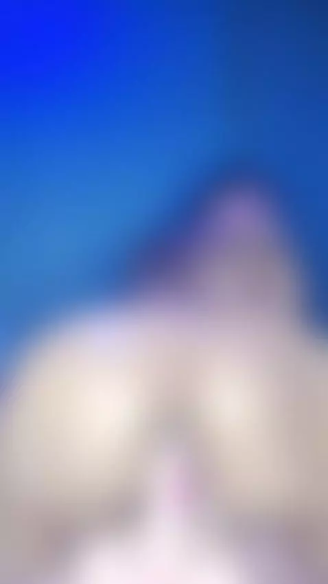 ⭐make me feel u⭐ by vanessakalo