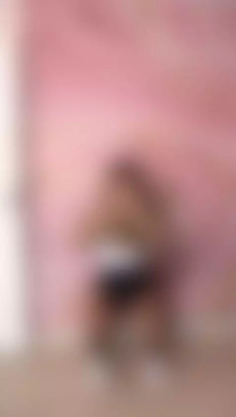 I prepare my legs to ride you much better! by susyamis