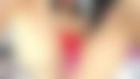 hot by saraa-cortezz