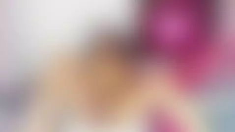 hot by saraa-cortezz