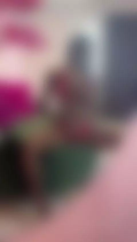 Touching my pussy, i am so horny today by bonieklent