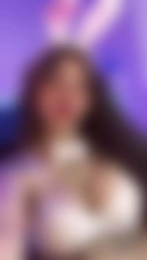 In my room you will experience your best moments, come, I'm ... by emily-foox