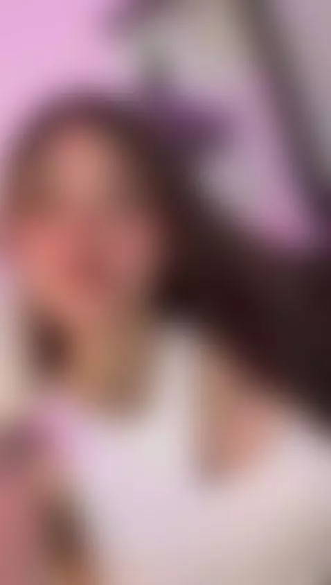 Your sexy girl wants you to pamper and please her today. by emily-foox