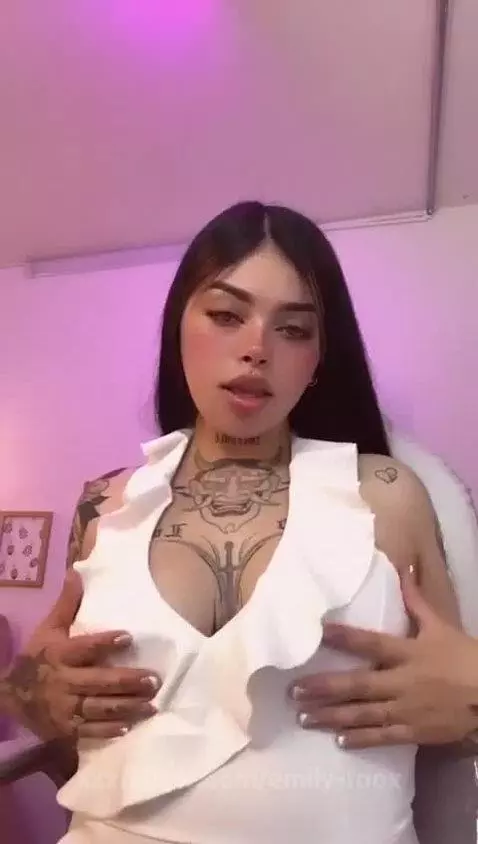 I wish to have your cock between my tits  🍆🍒 by emily-foox