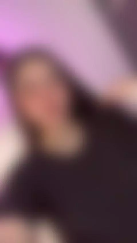 Let's go bad in my bed 😏🔥 by emily-foox