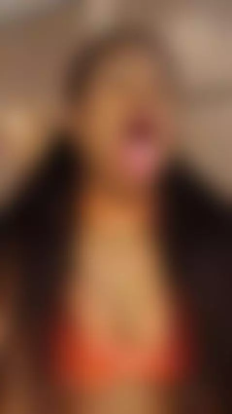 Hey guys let's have fun with my gestures they will be sexy 😅... by julianna-smith