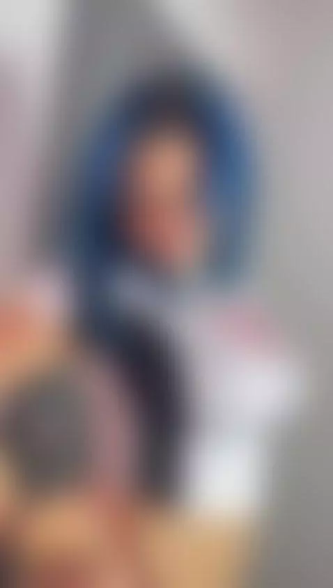 I'm very hot, can you come to take off my clothes? by vane-loppe