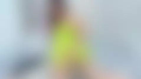 I know you want to spank me💚 by valentiinn