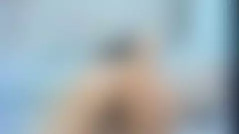 My body wants to feel your skin and cock ❤️🔥.. by valentiinn