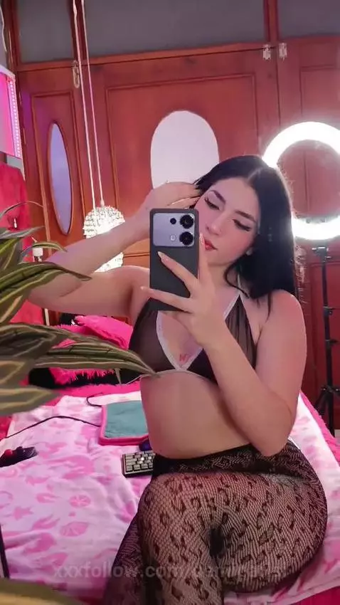 Your favorite escape place is here with me 😈💄 by demiparisi