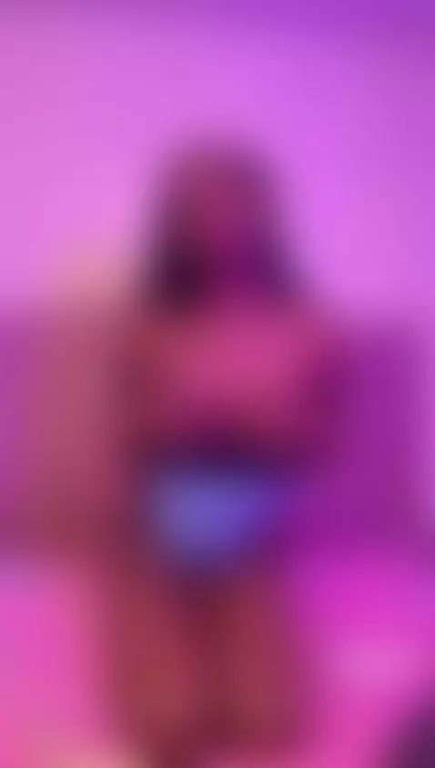 This ADORABLE body has a lot of fire inside ✨ by kendrachavezz