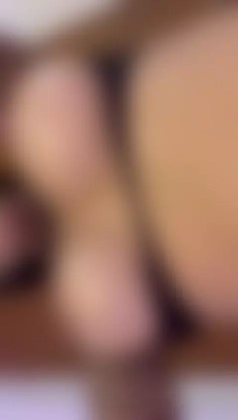 You like a couple of round and small tits by sophiapaige