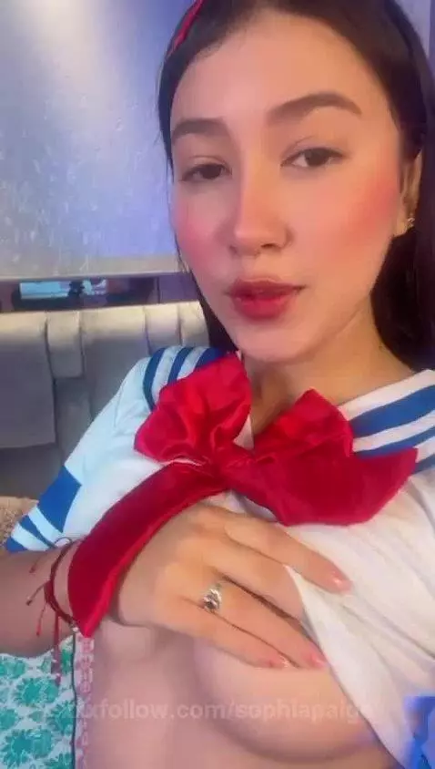 Hola amores lindo como estan esas pollas duras by sophiapaige