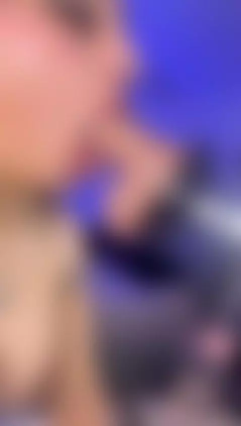 I want to be yours tonight 🥵 I want that u fuck me hard toni... by sofia-riot1