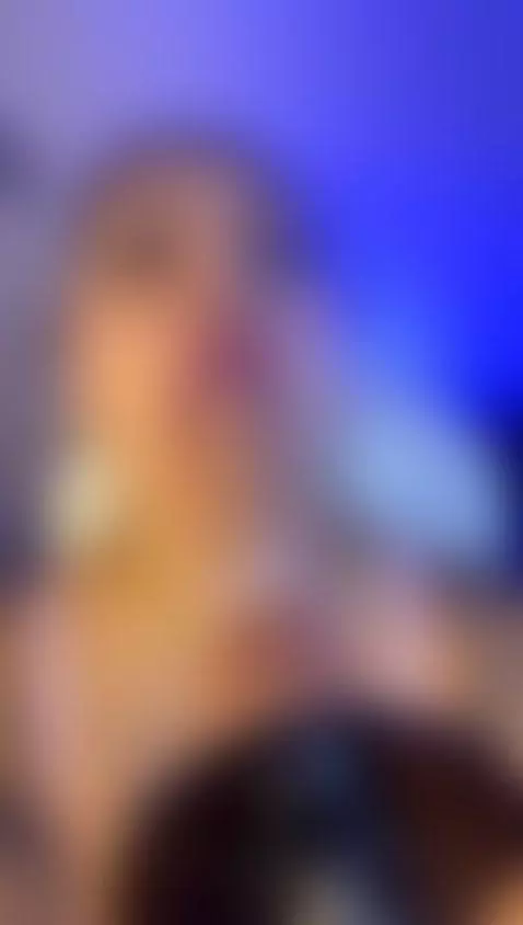 Lets have a good night together ❤️ Let me suck your cock whi... by sofia-riot1