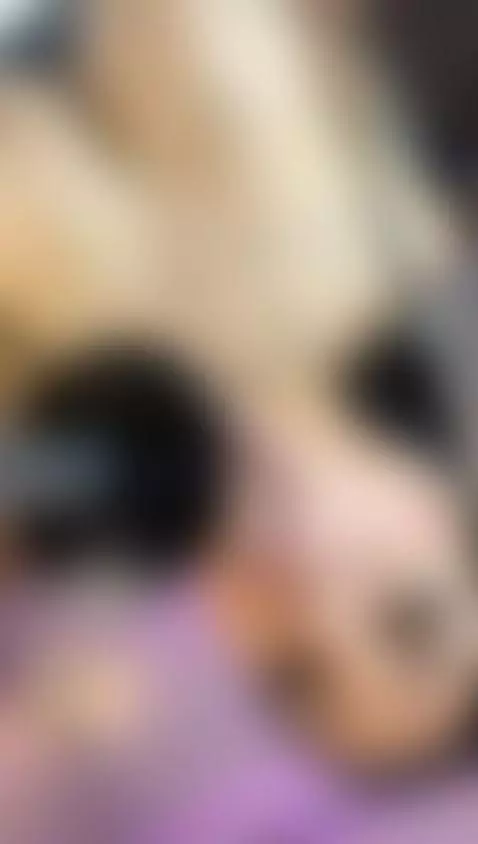 Hey there darling ❤😍 I will be here if u want to fuck me har... by sofia-riot1