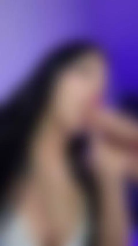 Fuck me now 🥵 Fuck my pussy or my throat 😈🤤💦 by sofia-riot1
