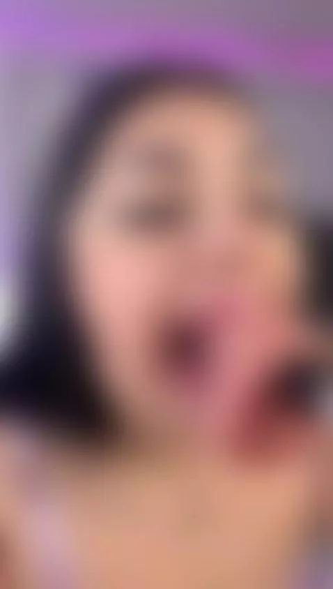 you want to enjoy an incredible deepthroat by sofia-riot1