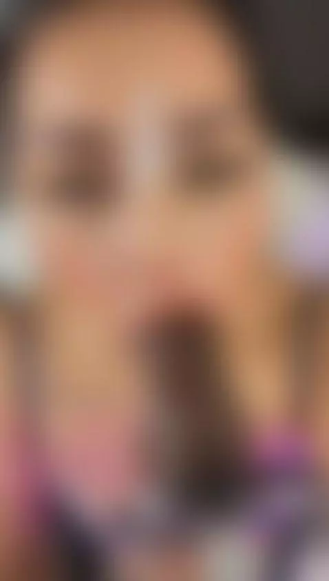 Quieres diversion?❤️ by sofia-riot1