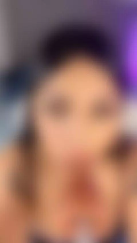 Come and enjoy your last and best blowjob of this year by sofia-riot1