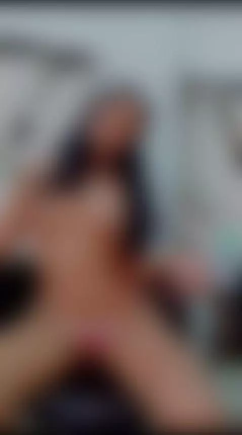 The sweetest and horniest girl you will see today😌 Good comb... by georginaparkerr