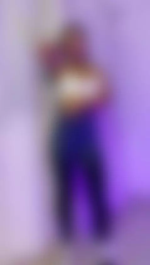 I'm online baby 
https://es.stripchat.com/GinaParker_/ by georginaparkerr