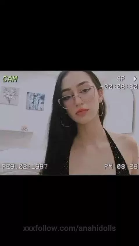 Bouncing my ass by anahidolls