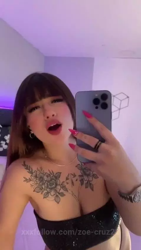 I'm back my loves with all the energy and warmth for you😈 by zoe-cruz21