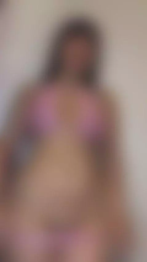 A dangerous melody for a dangerous body 😈 by zoe-cruz21