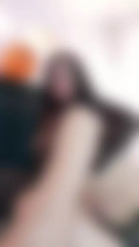Pretty toes and a little teasing 💋🦶 by agathalynx