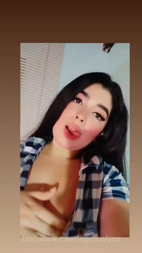 https://es.stripchat.com/AgathaLynx by agathalynx