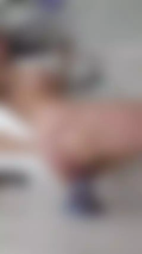 who wants to give me their big hard cock by simplisexi