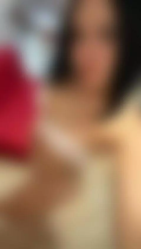 Just a few minutes away from starting my live!!! don't miss ... by andregill