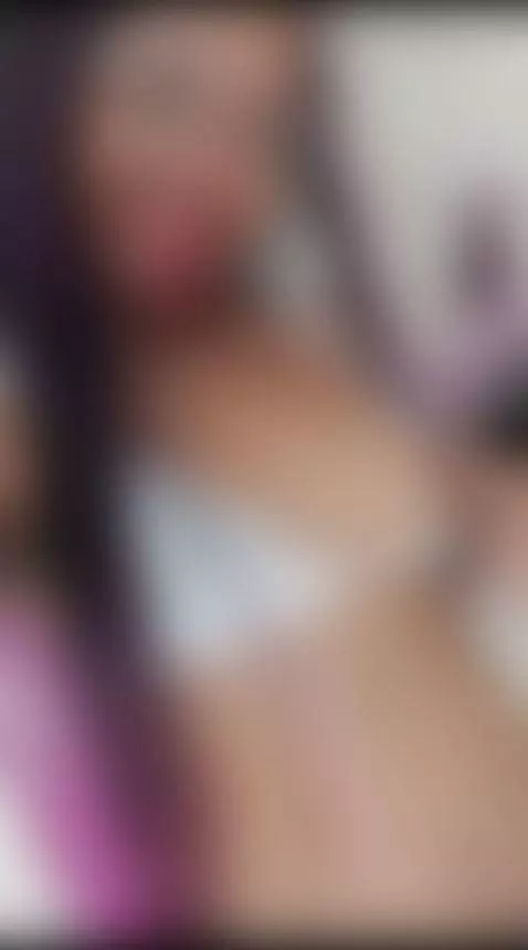 hot ebony  girl by andrea-tovar