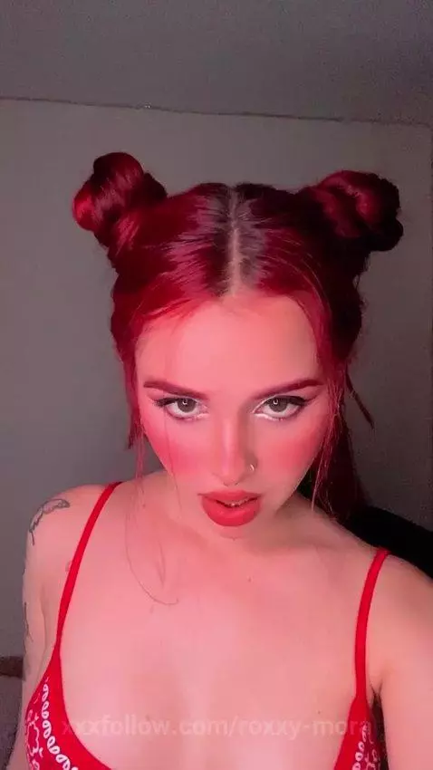 Look my eyes and fuck me! by roxxy-mora