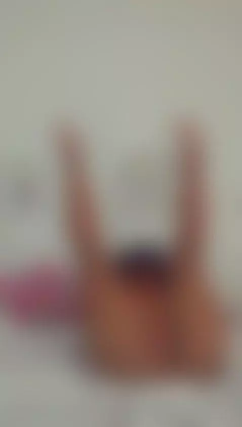 SEE ME NOW ONLINE by abrilprada