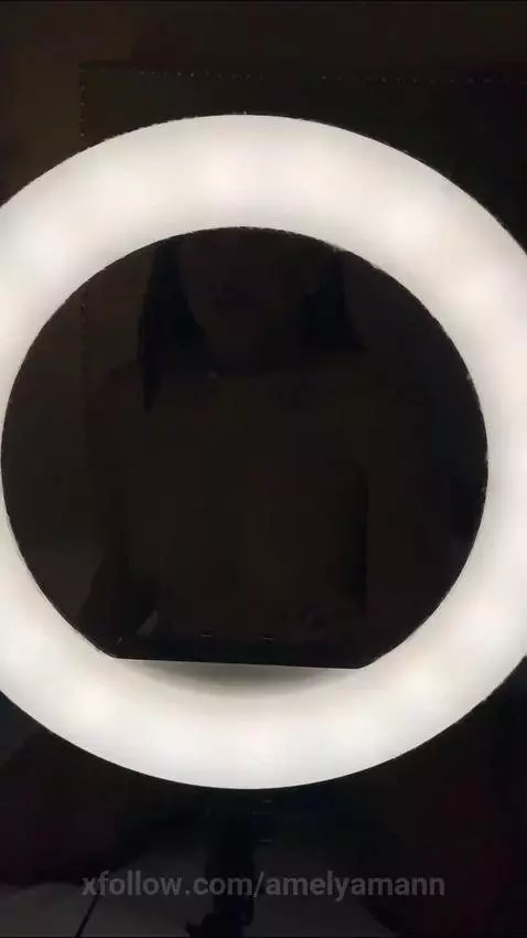 HOW DELICIOUS IT WOULD BE TO PUT MY TONGUE ON YOUR COCK😈 by amelyamann