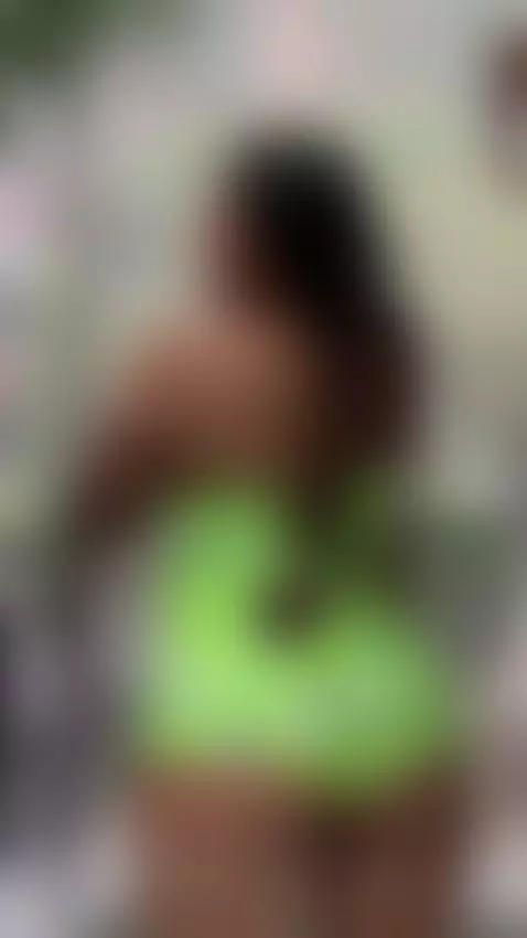 WIGGLE WIGGLE 🔥 by amelyamann