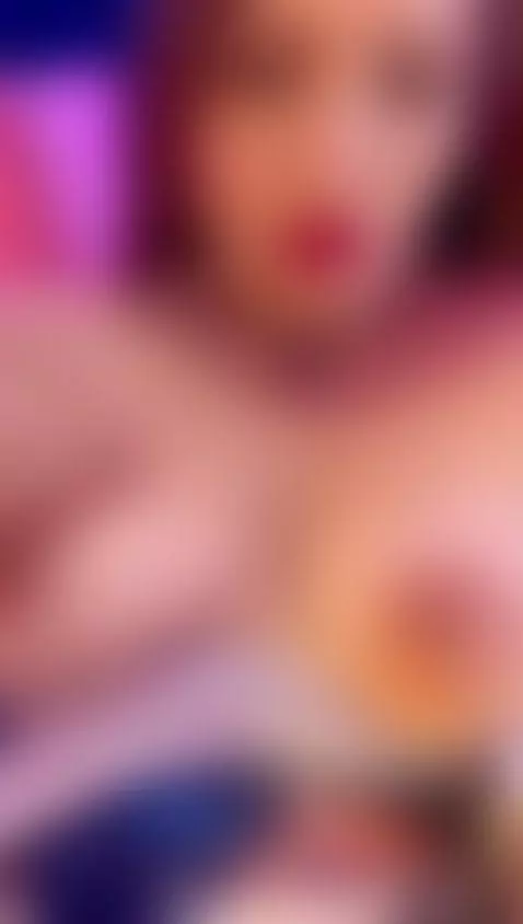 I'm playing a little, do you want to have fun with me? by marilyn-smith1