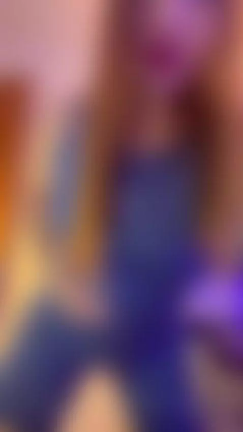 hello, online now by marilyn-smith1