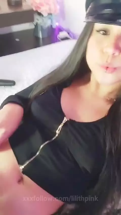 🔥🔥Come let me put the handcuffs on you... You won't regret i... by lilithpink