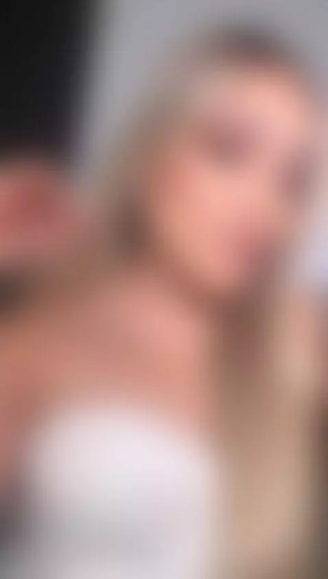 Kiss me 💋 by camilhaferrer