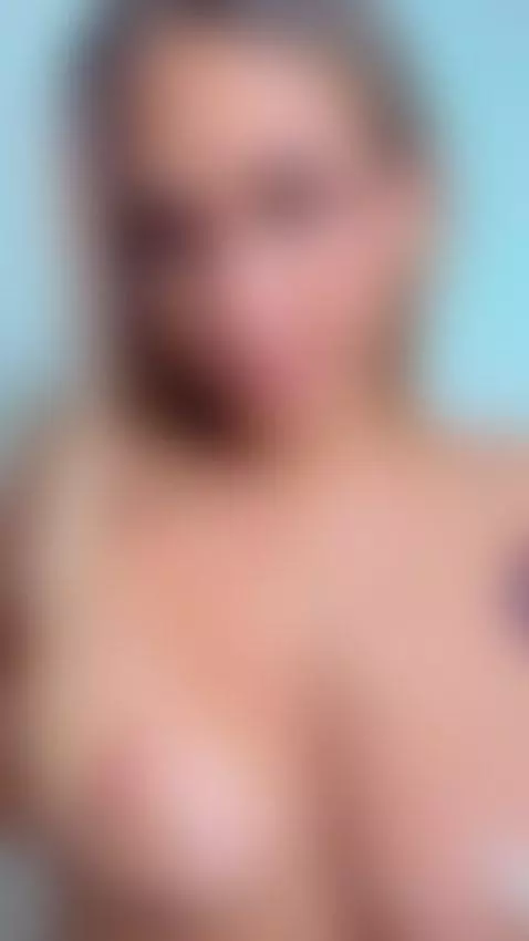 Do you want some cream? 🍰 by kemindians