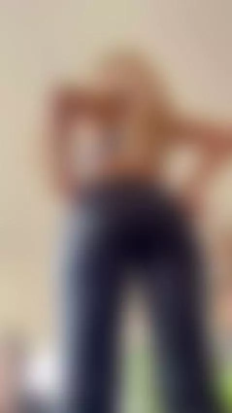 Can i sit on ur face? or dick? 🤭 by kemindians