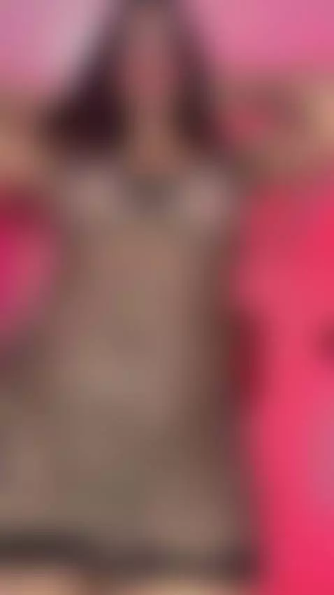 Have you seen me before? I bet you haven't 🍭🩷 by victoriaking77