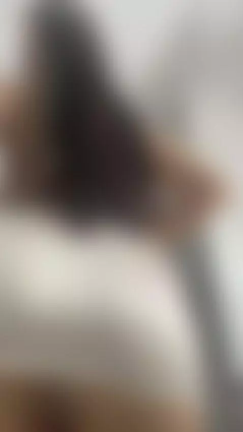 I want you to make my ass red from many spanks by cloeeemansion