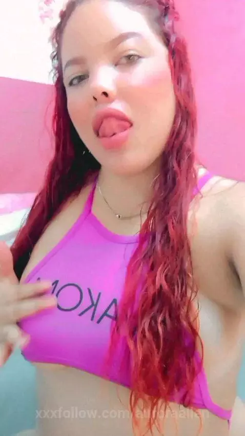 Hey lovely souls! Weekend stories time! Head over to my room... by auroraallen